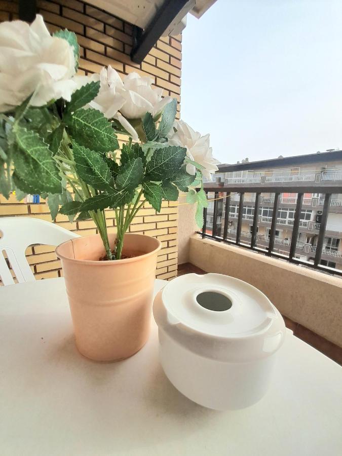 Nice Apartment In Hotel Ronda 4 First Beach Line Fuengirola Buitenkant foto